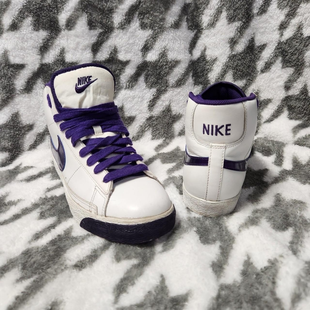 2010 Nike Blazer Mid White And Purple Sneakers Size 6Y